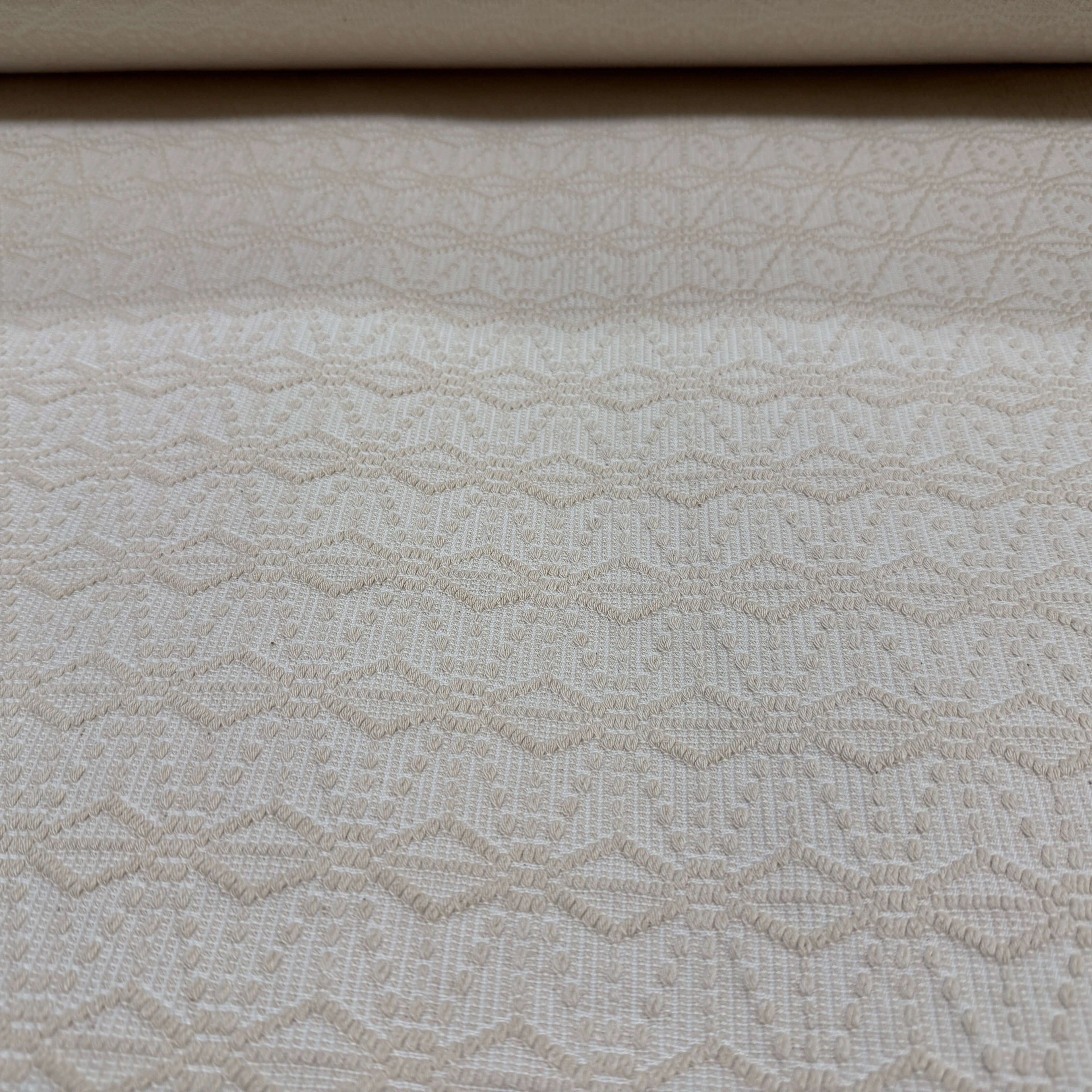 Japanese Sashiko fabric with hemp leaf pattern for Judo detail | BANSYO