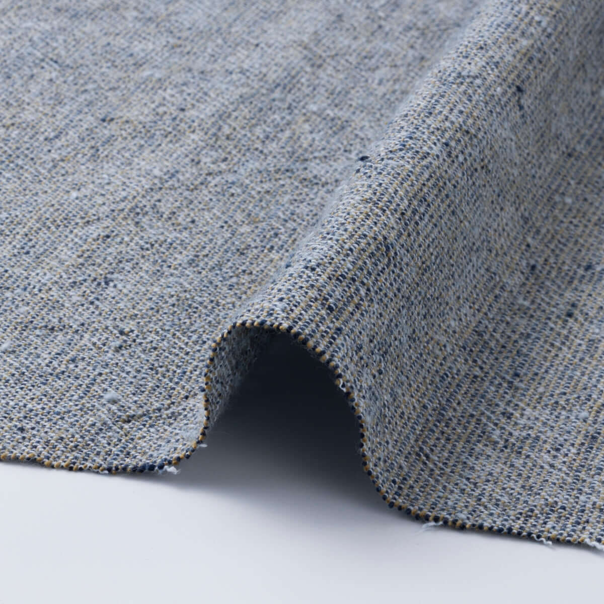 Japanese Indigo cotton fabric Cambray Kazahana - half yard detail | BANSYO