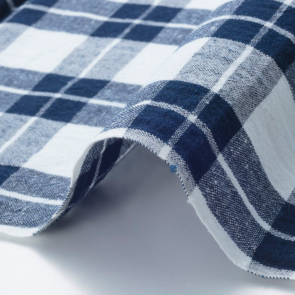 Japanese Indigo Cotton Ecru Double Benkei Checkered 119cm Width – Yard detail | BANSYO