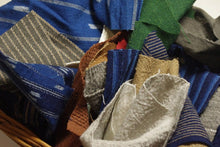 Load image into Gallery viewer, Fabrics scraps of Bingo-Fushiori,
